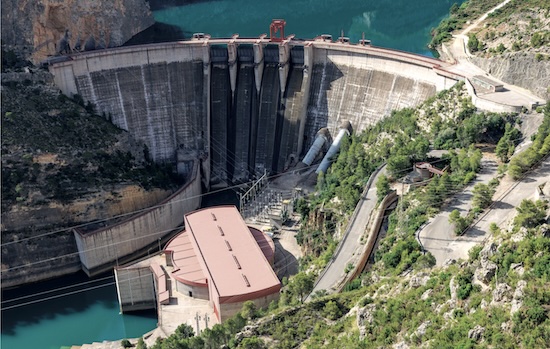 ¿Una buena batería a lo grande? ¡El agua!