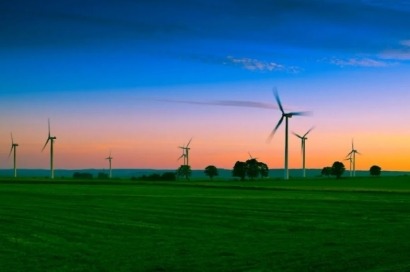 Amazon España anuncia que instalará otros 800 megavatios de potencia eólica y solar para autoconsumo