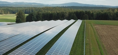 El Gobierno desmantela la Evaluación de Impacto Ambiental para dar luz verde exprés a decenas de megaparques eólicos y solares