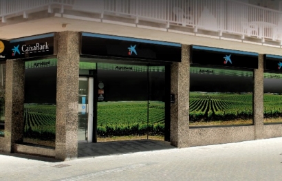 CaixaBank pone a disposición del sector agrario 100 millones de euros para "sistemas de renovables para el autoconsumo"