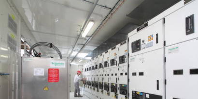 Schneider Electric y Wärtsilä crean una solución basada en renovables y microgrids para la minería de litio 