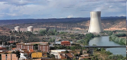 El precio de la electricidad rompe el techo de los cien euros