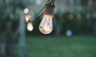 La nueva tarifa regulada de la luz mantiene los "tramos horarios" para fomentar el consumo eficiente