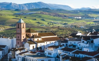 Málaga analiza el potencial de autoconsumo de minieólica, minihidráulica y fotovoltaica en 27 municipios