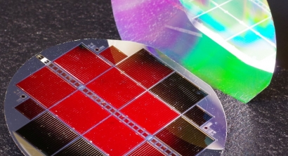 Los paneles solares vidrio-vidrio made in Europe, un 40% menos intensivos en CO2 que los chinos