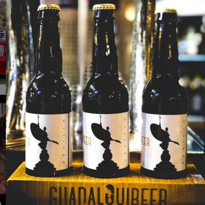 Guadalquibeer, la empresa sevillana que fabrica su cerveza artesana con energía solar fotovoltaica