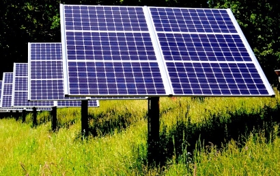 "Hoy se ha dado un primer paso en el camino de vuelta a la seguridad jurídica del sector renovable español"