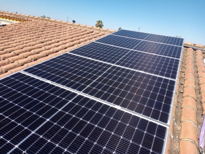 Los tejados solares andaluces ya aportan casi tanta potencia como los dos reactores de Almaraz
