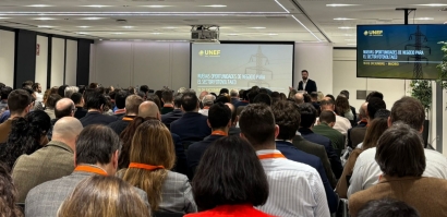 Imagen de la jornada formativa "Nuevas oportunidades de negocio para el sector fotovoltaico", organizada por la Unión Española Fotovoltaica, que se ha centrado en el análisis del P0 7.4 (control de tensión) y del Real Decreto 997/2025