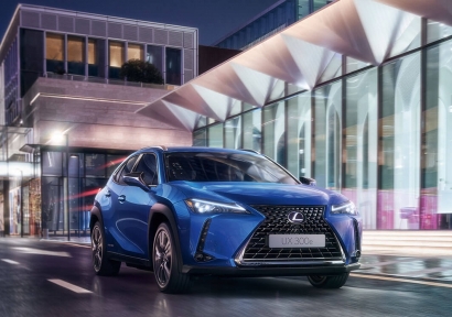 Lexus entrega las primeras unidades de su UX eléctrico en España