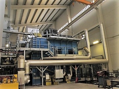 La primera planta de trigeneración biomasa/fotovoltaica se amplía con una red de calor