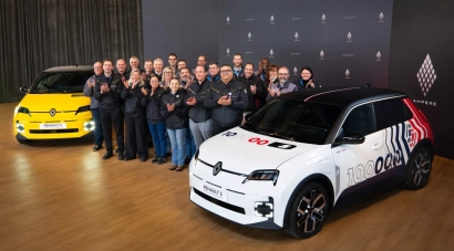 Fábrica Renault Ampere ElectriCity, en Douai (Francia), que acaba de anunciar el establecimiento de "un hito histórico: 100.000 Renault 5 E-Tech eléctricos producidos en tan solo 15 meses"