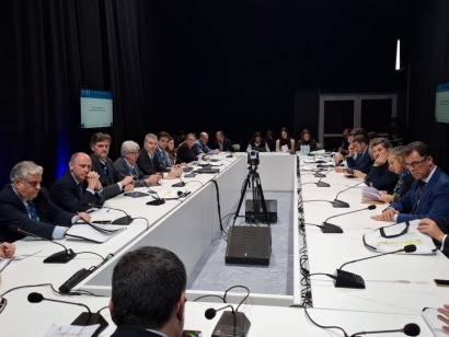 Andalucía colabora con 22 entidades para fomentar el uso de combustibles sostenibles de aviación