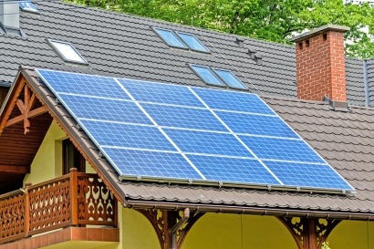 Berkeley Lab Study Quantifies Rooftop Solar’s Impact On Energy Burden Across 500,000 Households