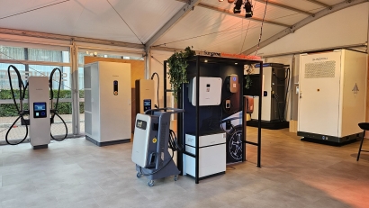 Sistema de carga Megawatt de Sungrow, presentado en Ámsterdam, en el Sungrow Charging Summit 2025