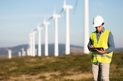 Estos son los profesionales más demandados en el sector de las energías renovables