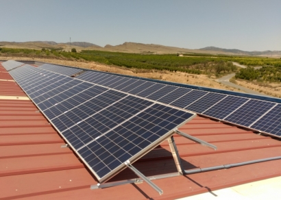 Ni el PP ni Ciudadanos son capaces de frenar el autoconsumo