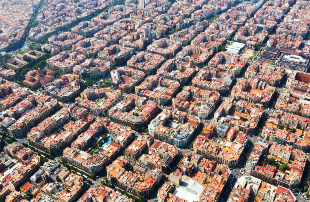 El Área Metropolitana de Barcelona quiere extender las redes urbanas de calor y frío a todo el territorio metropolitano El Área Metropolitana de Barcelona quiere extender las redes urbanas de calor y frío a todo el territorio metropolitano