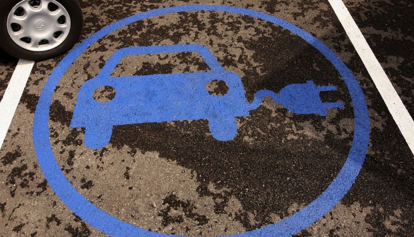 Autónomos y pymes podrán recibir hasta 7.500 euros para comprar un vehículo electrificado