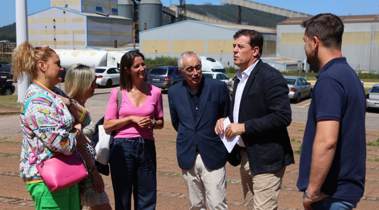 Visto bueno a casi 500 megavatios de eólica en Galicia para suministrar energía a la planta de Alcoa