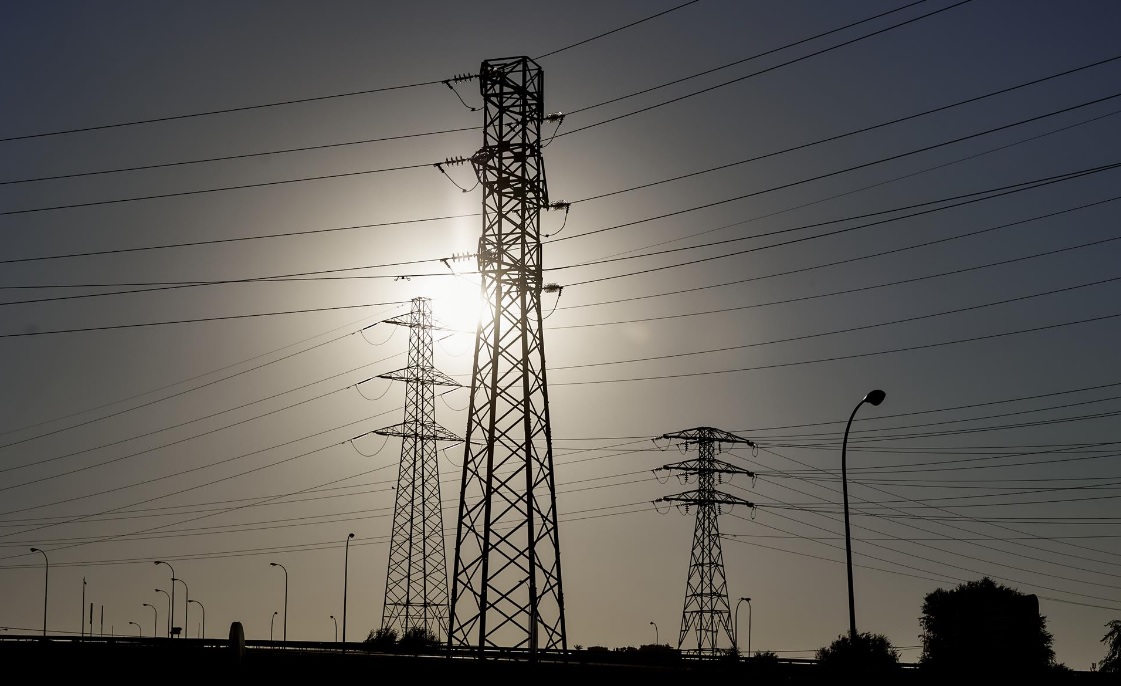 La CNMC reimpulsa la participación de los consumidores en el control de la tensión eléctrica