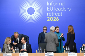 Sánchez insiste en impulsar las energías renovables para que la UE sea más competitiva