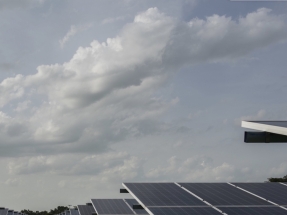 Ansasol conecta en Sevilla su primer parque fotovoltaico con baterías  