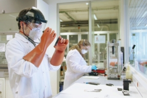 CIC energiGUNE avanza en el desarrollo de baterías de ion-litio sin roturas ni incendios