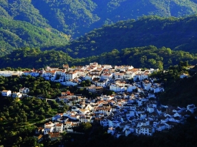 La Diputación de Málaga pondrá en marcha 9 instalaciones solares para autoconsumo en tres municipios de la Serranía de Ronda