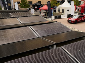 Solarwatt presenta en Frankfurt su coche eléctrico fotovoltaico Jaguar I-Pace