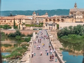 Un octubre soleado vuelve a convertir las horas centrales del día en las más baratas