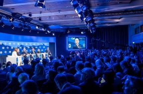 Davos le pone precio a España y Portugal: un billón de euros de valor añadido y un millón de empleos de aquí a 2030