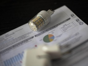 El precio de la luz sube este lunes un 6,7%, hasta los 141,05 euros/MWh