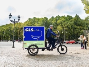 El gigante de la paquetería GLS se rinde al autoconsumo, la electromovilidad y los kilovatios verdes