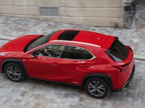 Los españoles compran dos Lexus híbridos autorrecargables... cada día