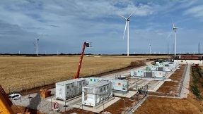 Ingeteam hibridará cuatro parques solares de Iberdrola con nuevos sistemas de almacenamiento