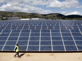 Naturgy pone en servicio sus primeras plantas fotovoltaicas en Andalucía