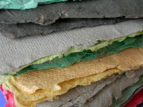 Reciclar el papel solo ayuda a combatir el cambio climático si se hace con energías renovables