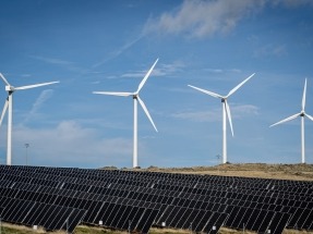 El primer parque híbrido eólico-solar de España ya entrega energía limpia a la red