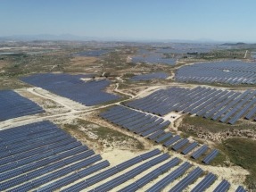 Qualitas Energy vende un parque solar murciano de casi 500 MW a China Three Gorges Spain