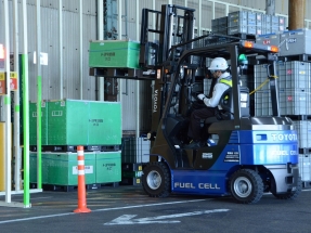 Toyota introduce en Motomachi una veintena de toros de hidrógeno