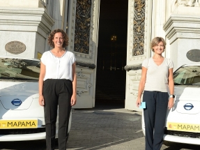 Octubre de 2017, el Ministerio de Medio Ambiente de España presenta sus dos primeros coches eléctricos