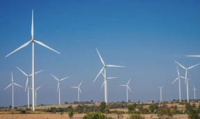 El rechazo de Trump a las renovables está paralizando cientos de proyectos eólicos y solares en EEUU