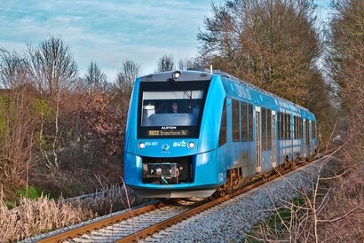 Lhyfe and Deutsche Bahn cooperate on development of trains powered by green hydrogen