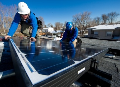 SolarCity to introduce solar financial products for individuals and institutions