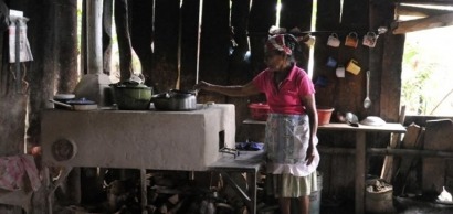 Proyecto Mirador fabrica su estufa de leña número 100.000