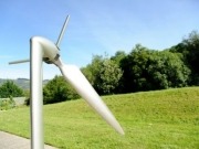 Plucking energy out of Thinair: single-blade turbine advances