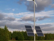 Strategic alliance to produce “ground-breaking” wind-solar hybrid systems