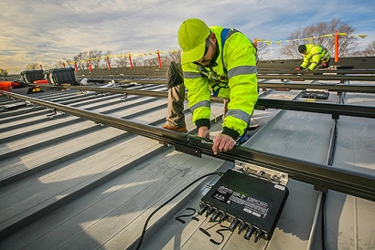 Microinversores: versatilidad para el autoconsumo a cualquier escala