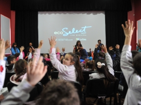 La Plata: Inauguran el primer cine en Latinoamérica que funciona con energía solar